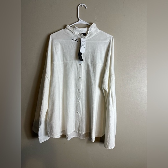 Zanzea Tops - Zanzea collection xxxlarge nwt pearl buttons p2p 26 length 27-1/2  white.